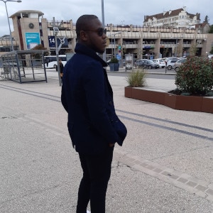 Jeune homme black de 28 ans de Nantes