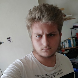 Jeune homme de 19 ans de Marseille cherche femme métisse 