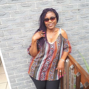 Femme senior de 52 ans de Lille cherche femme métisse