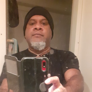 Homme mûr de 47 ans de Toulouse cherche une femme black