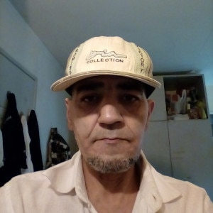 Homme mature de 44 ans cherche femme de Martinique sur Marseille