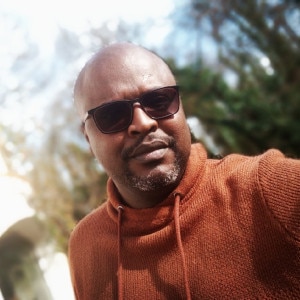 Homme africain de 39 ans de Toulouse