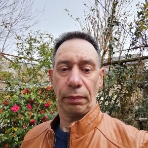 Homme gay senior de 57 ans de Nantes 